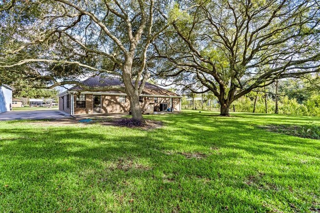 Building Photo - 2906 Avenue S