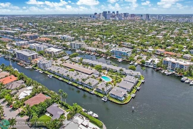Building Photo - 180 Isle of Venice Dr