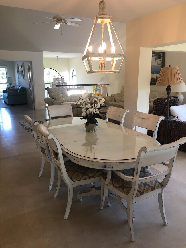 Building Photo - 16600 Traders Crossing S