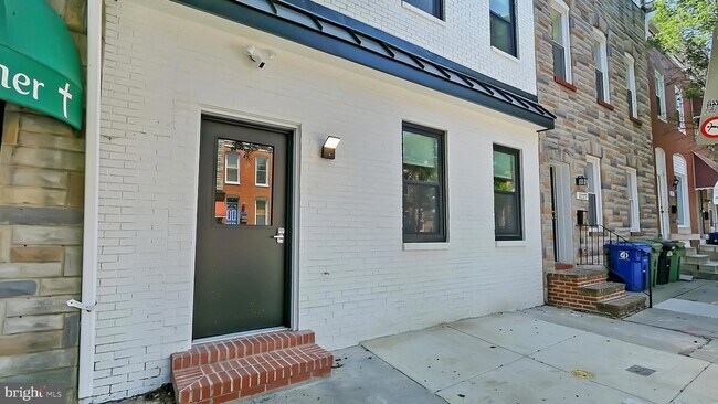 Building Photo - 1225 Washington Blvd