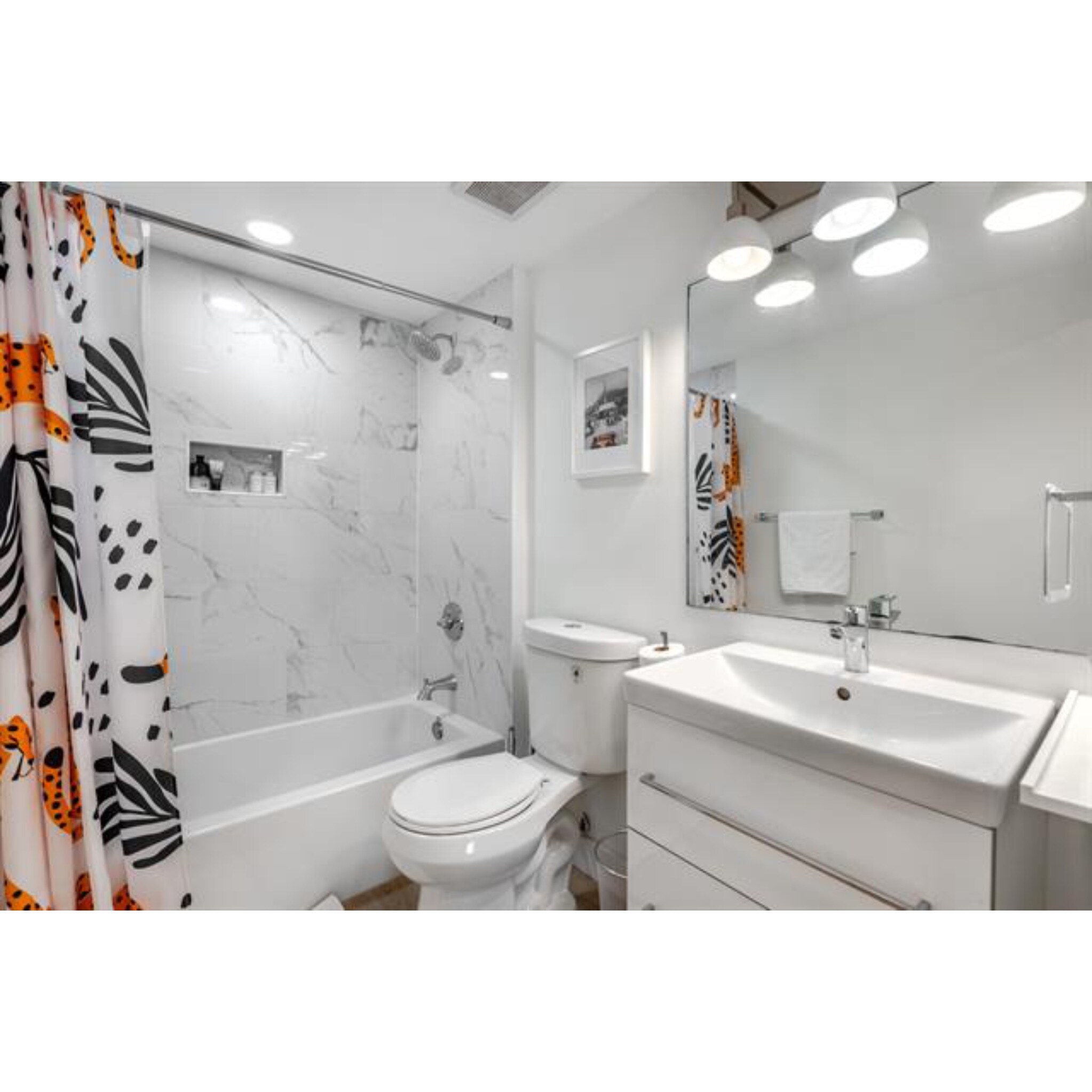 Building Photo - 1723 SW 23rd St