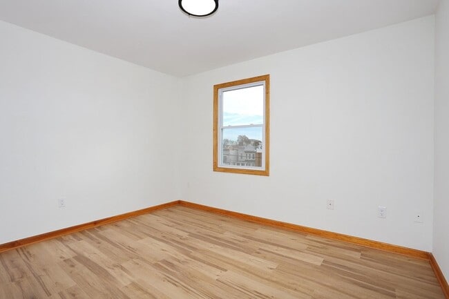 Building Photo - 1150 70th St