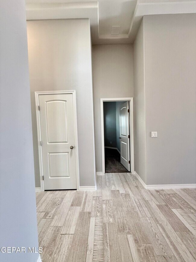 Building Photo - 15136 Ambition Ave