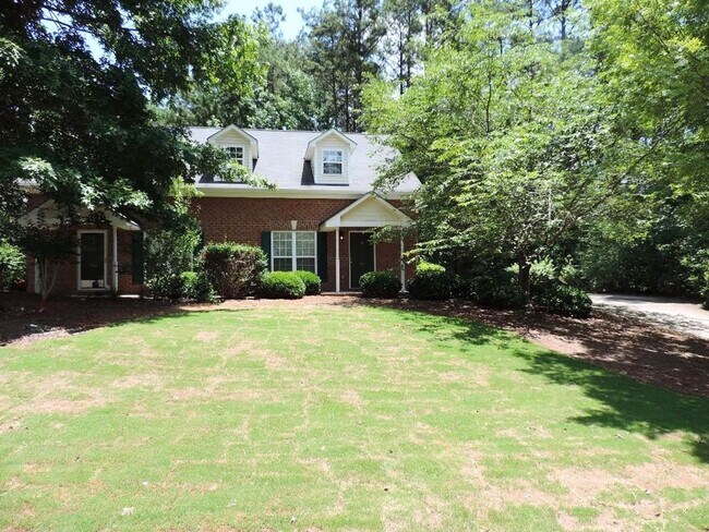 Building Photo - 1020 Trotters Walk