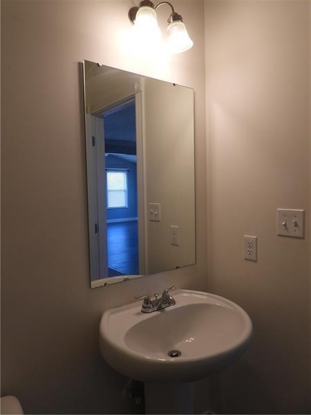 Building Photo - 1345 Sandstone Dr