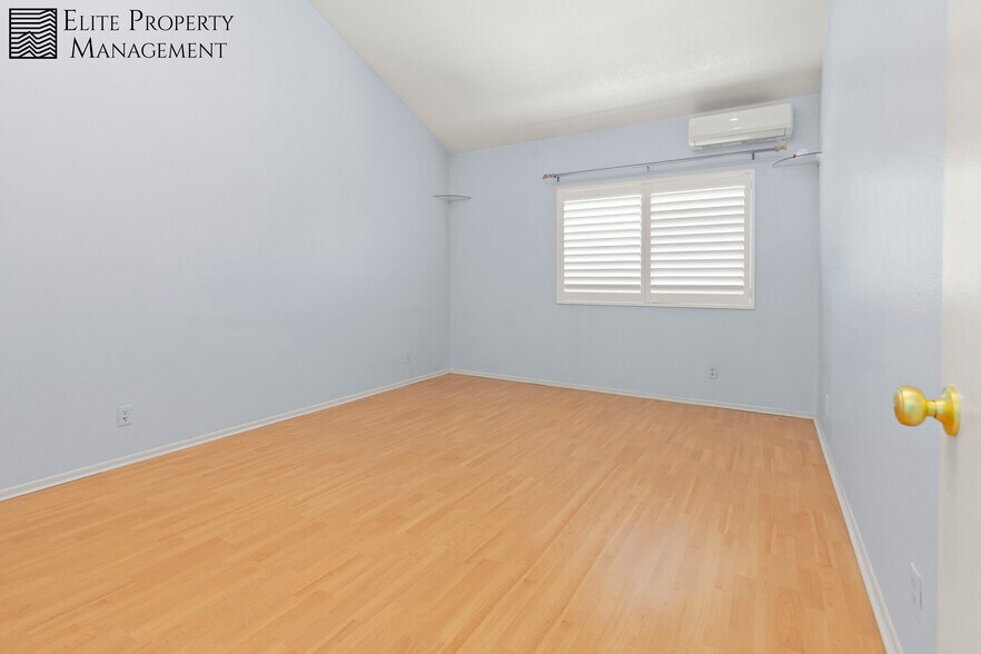Building Photo - 1409 Athena