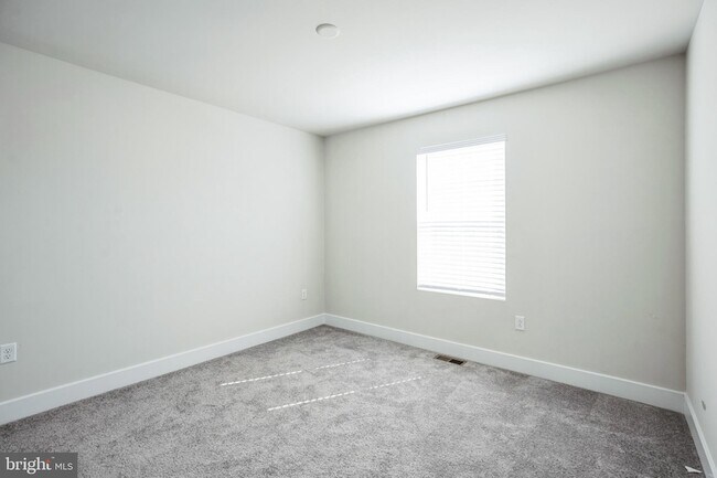 Building Photo - 4165 Brodie Pl