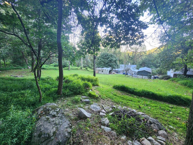 Building Photo - 15215 Charmian Rd