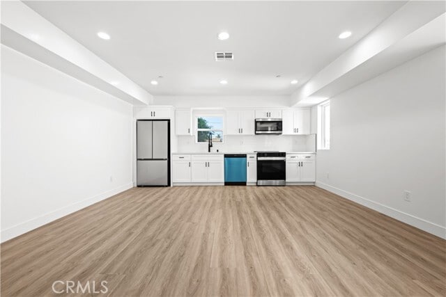 Building Photo - 6704 Kester Ave