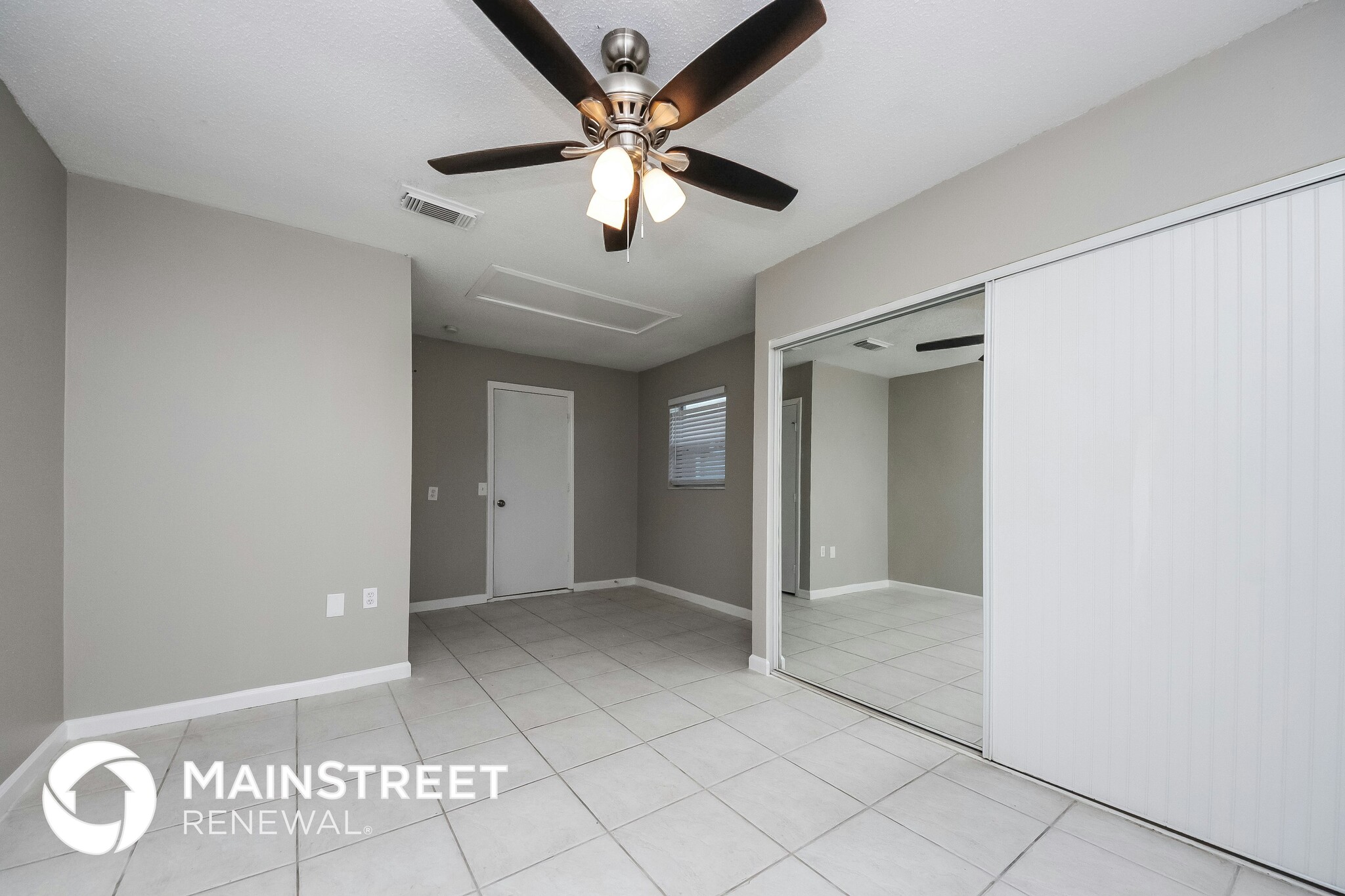 Building Photo - 7736 Fort Sumter Dr