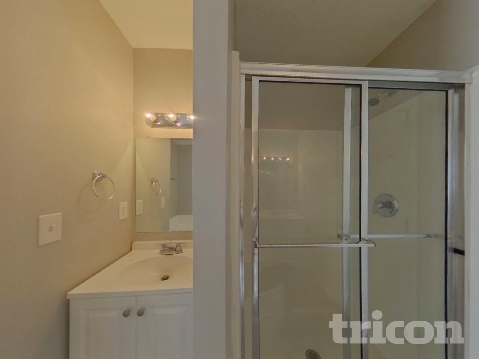 Building Photo - 482 Fox Trot Dr