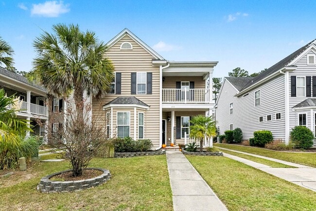 Primary Photo - 230 Cameron St