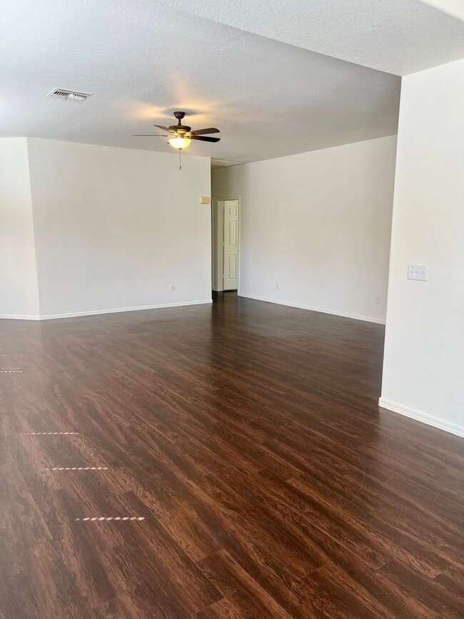 Building Photo - 3-bedroom, 2-bath in Johnson Ranch