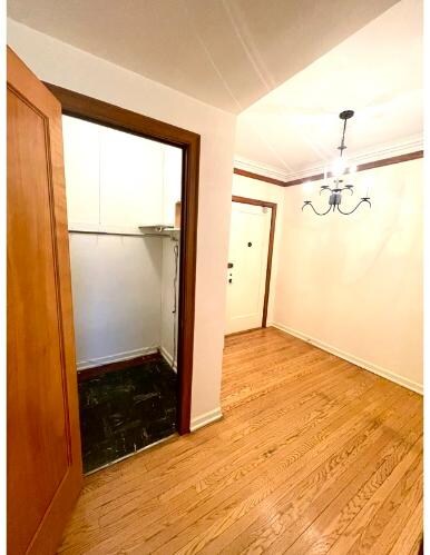 Building Photo - 6334 N Sheridan Rd