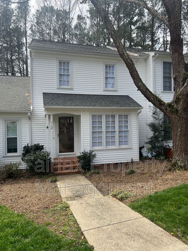 Building Photo - 112 Greenmont Ln