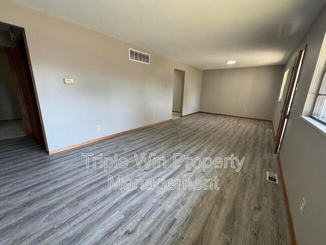 Building Photo - 515 Patterson Ln