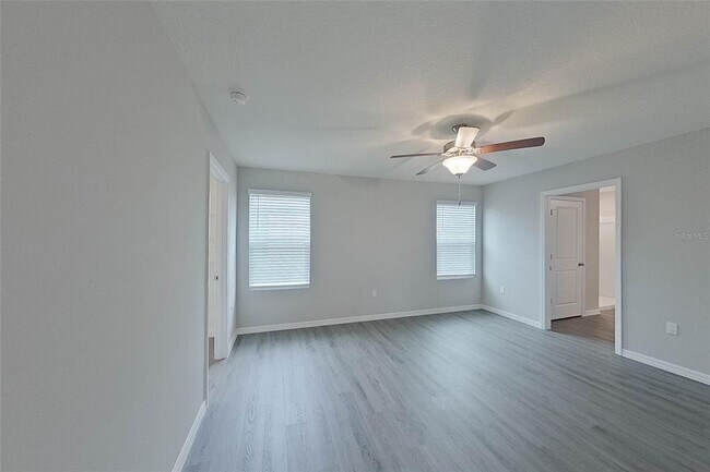 Building Photo - 8670 SW 43rd Ter