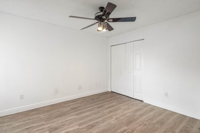 Building Photo - 13596 Weyburne Dr