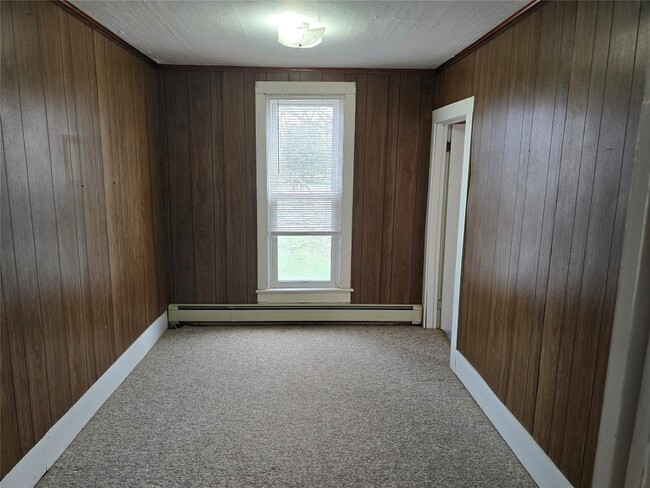 Building Photo - 135-137-137 Meadville St