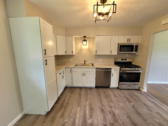 Building Photo - 3952 Marie Dr