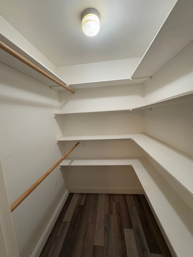 Building Photo - NW Visalia Home Near Country Club coming soon!