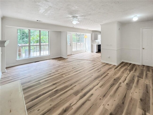 Building Photo - 2945 Georgian Manor Dr