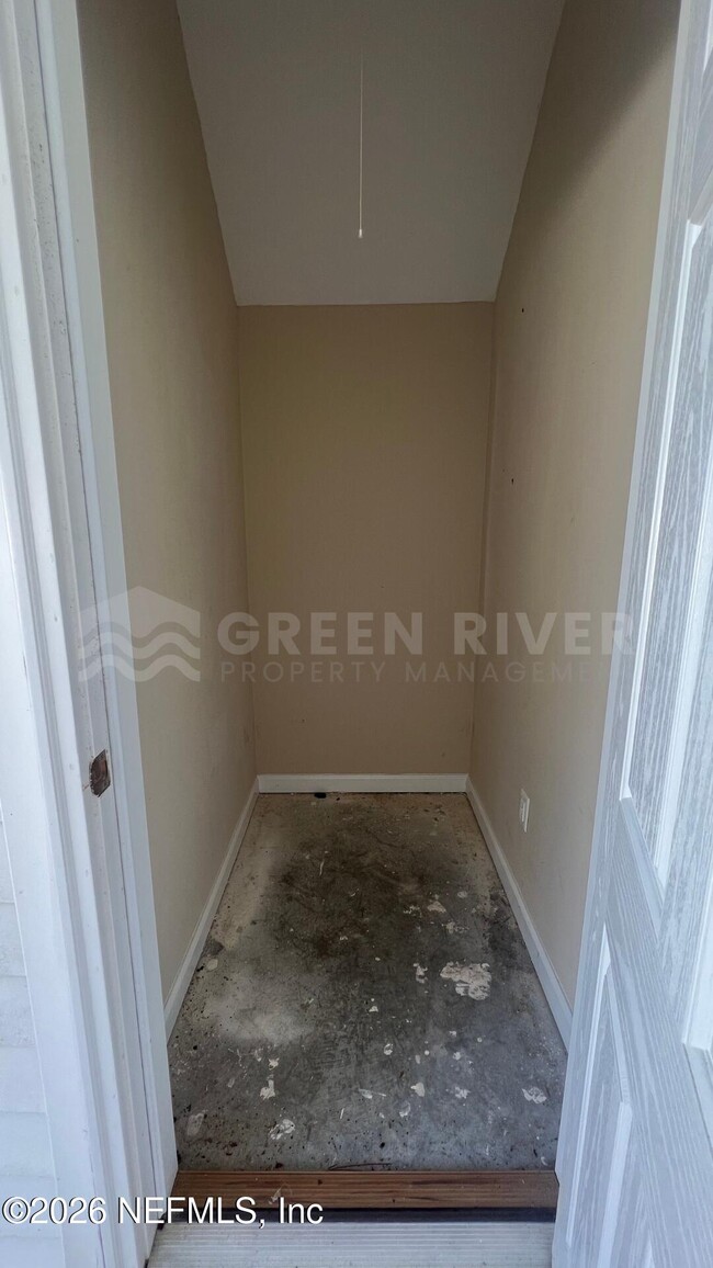 Building Photo - 2200 Marsh Hawk Ln