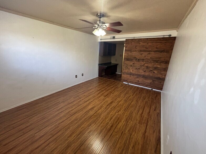 Bedroom 1 - 3121 Johnston St