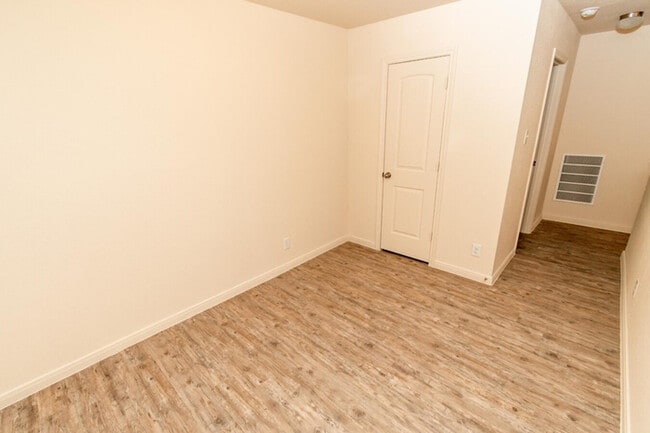 Building Photo - 8619 Tesoro Hills