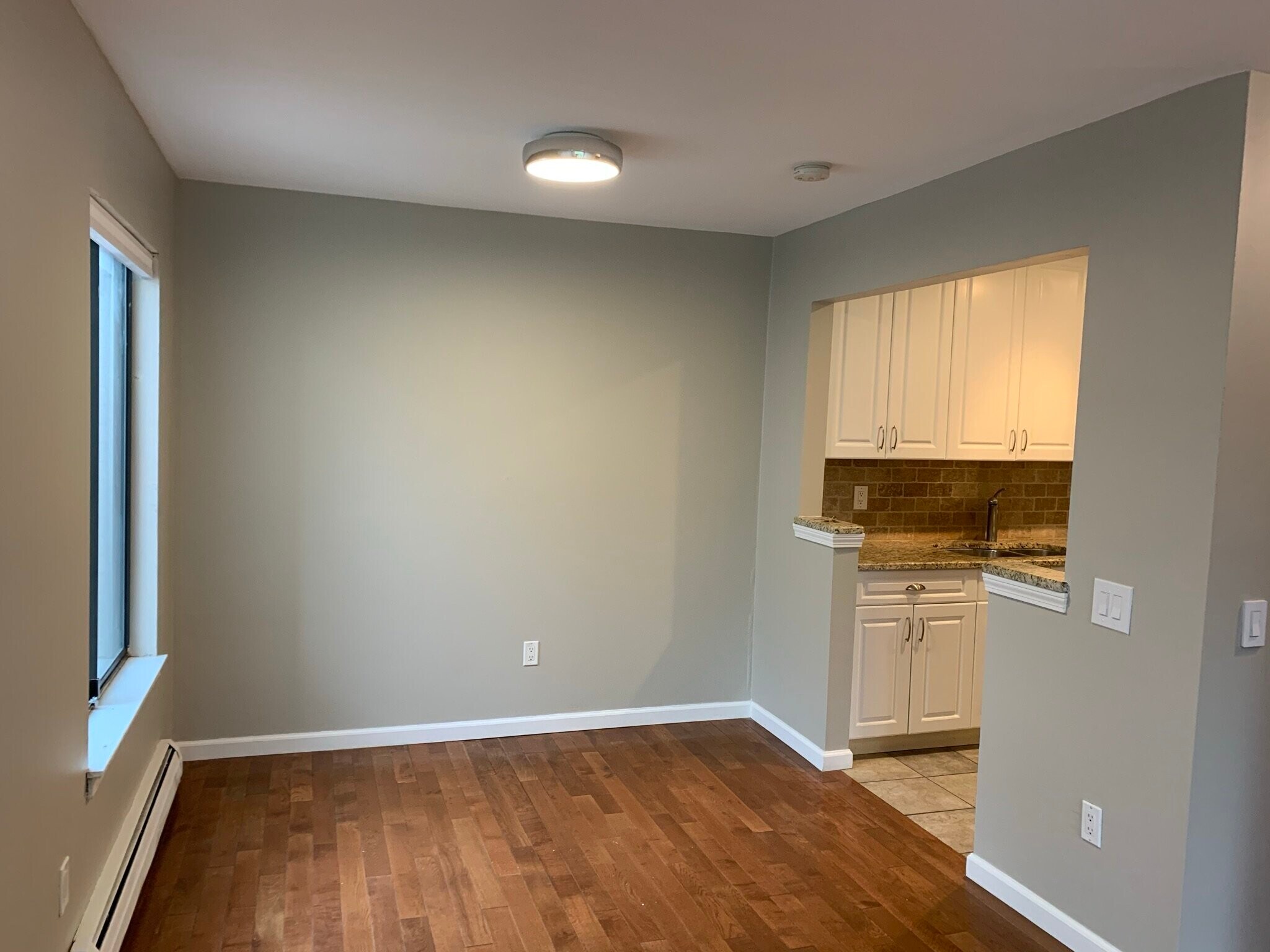 Building Photo - 20 Hillside Terrace