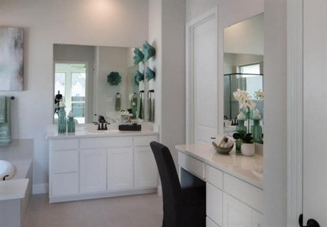 Building Photo - 1412 Kurelek Dr