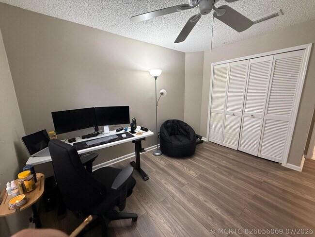Building Photo - 13025 Meadowbreeze Dr