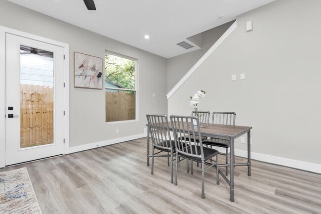 Building Photo - 11 Wellford St