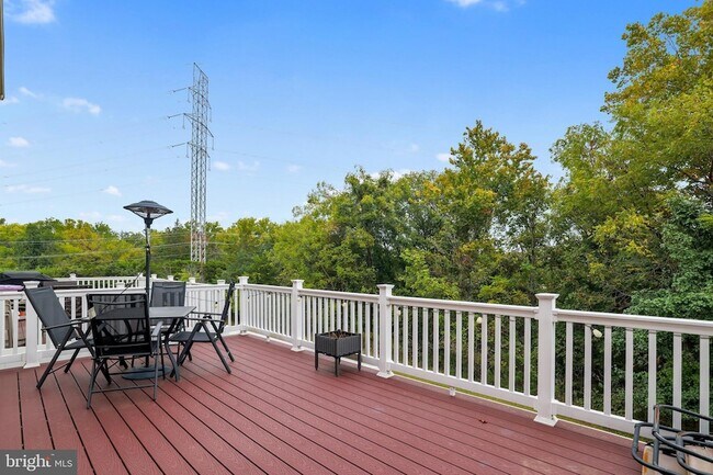 Building Photo - 21234 Park Grove Terrace