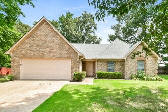 Building Photo - 3926 Pecan Trace Cove