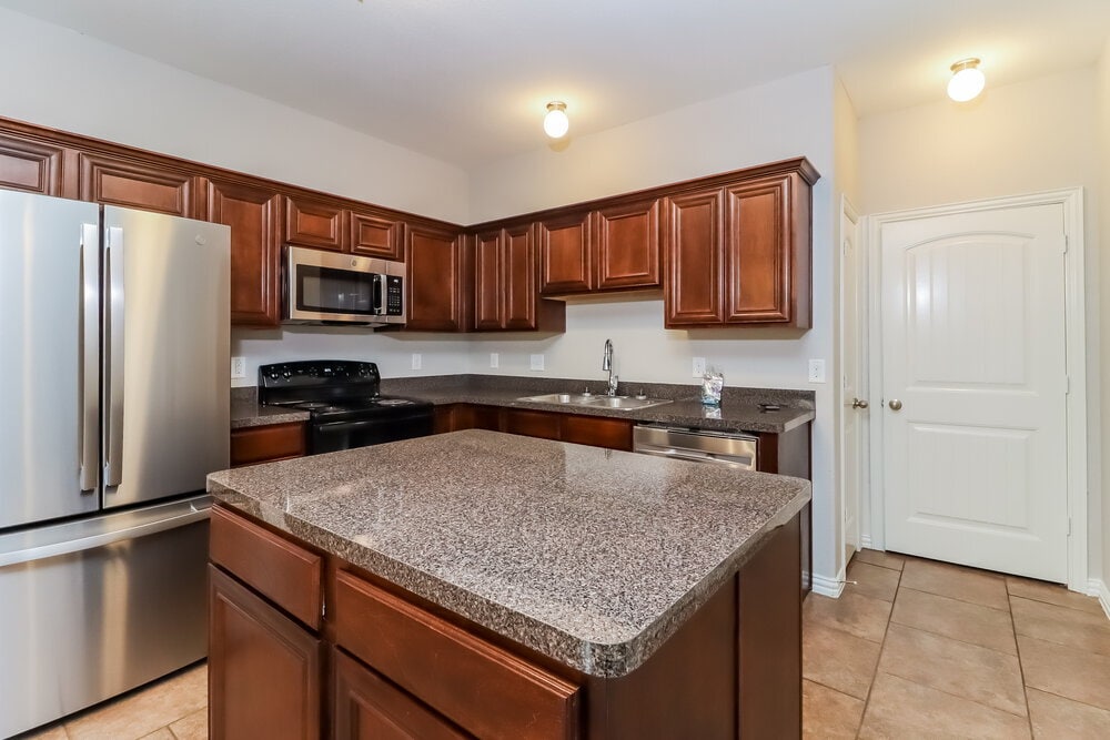 Building Photo - 2412 Hawkwood Ct