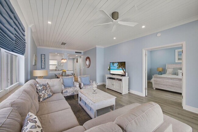 Building Photo - 105 Paradise Harbour Blvd