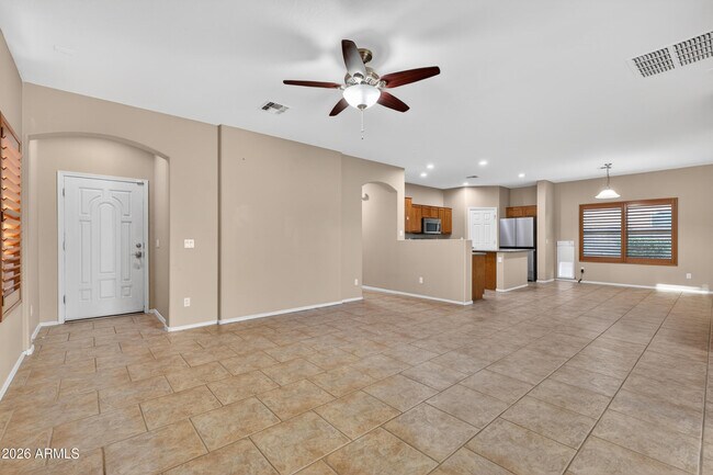 Building Photo - 921 W Dana Dr