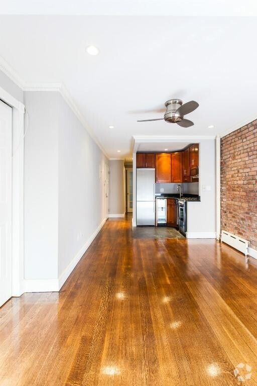 Building Photo - 1373 1st Ave