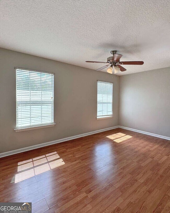 Building Photo - 104 Sugar Maple Way