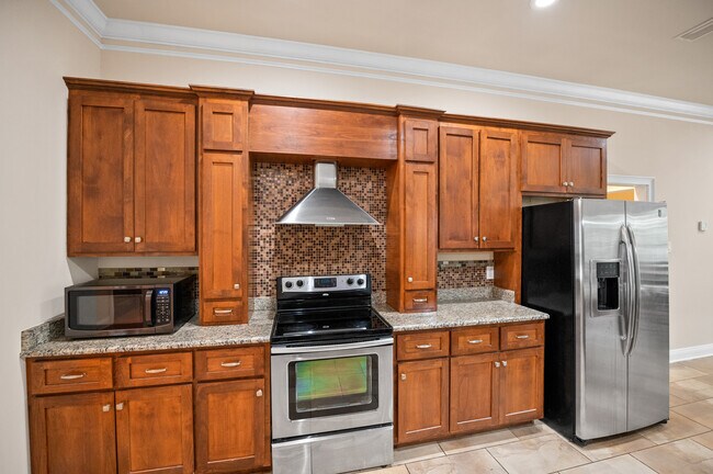 Building Photo - 29320 Acorn Knoll Dr