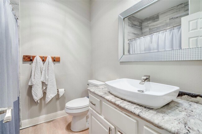 Building Photo - 106 Rupen Ct