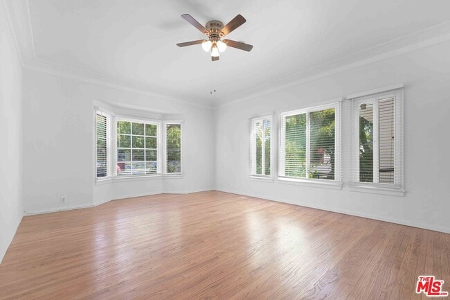 Building Photo - 2452 W 18th St