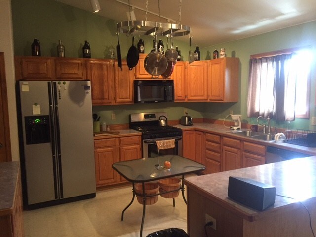 Building Photo - 812 E Saguaro St