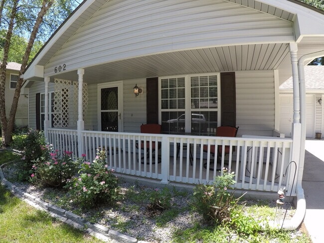 Building Photo - Cozy 3 Bedroom Ranch Home in Greenwood