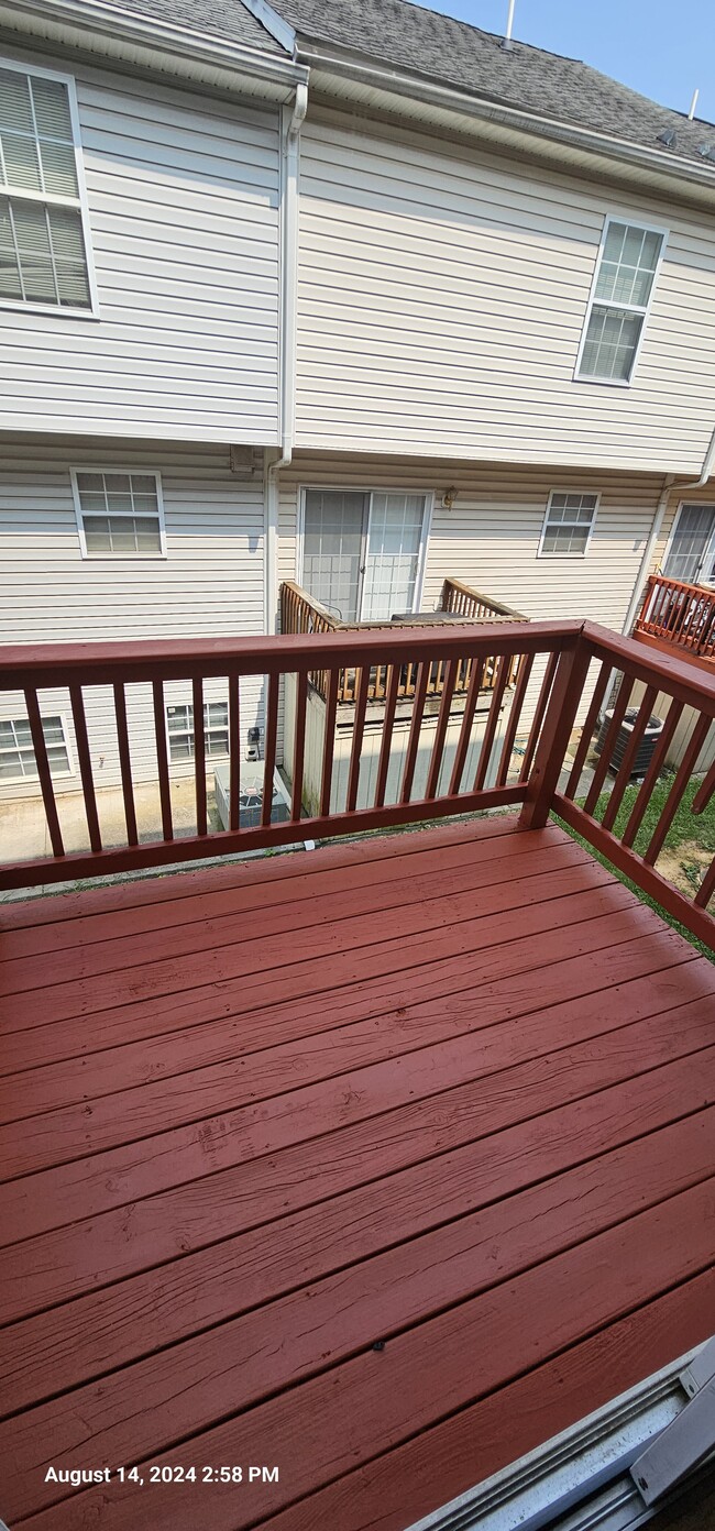 Deck - 118 Lance St