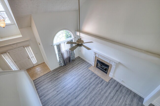Building Photo - 2609 Westhaven Dr