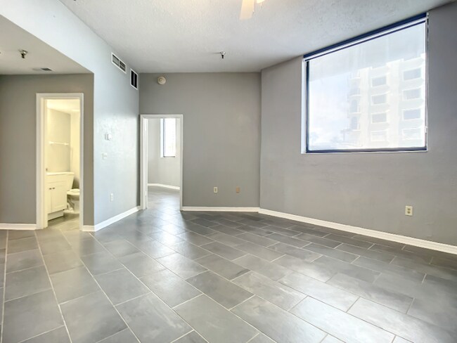 Building Photo - 3013 S Atlantic Ave