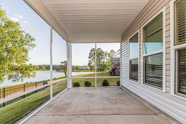 Building Photo - 1242 Flyfish Ave