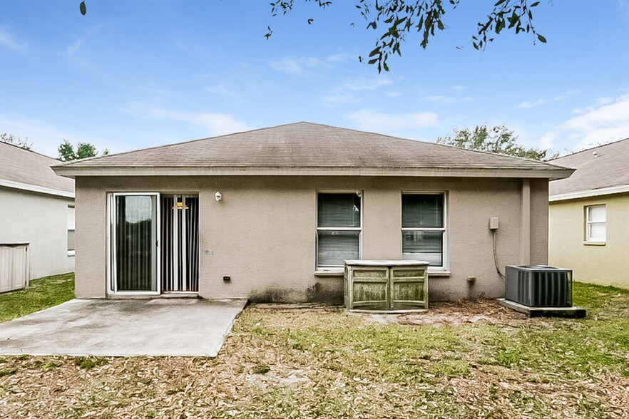 Building Photo - 7445 Oxford Garden Cir